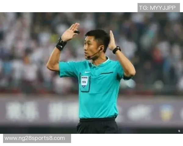 CBA最新动态外籍裁判执法引争议徐杰遭球迷调侃新疆队伤病危机加剧